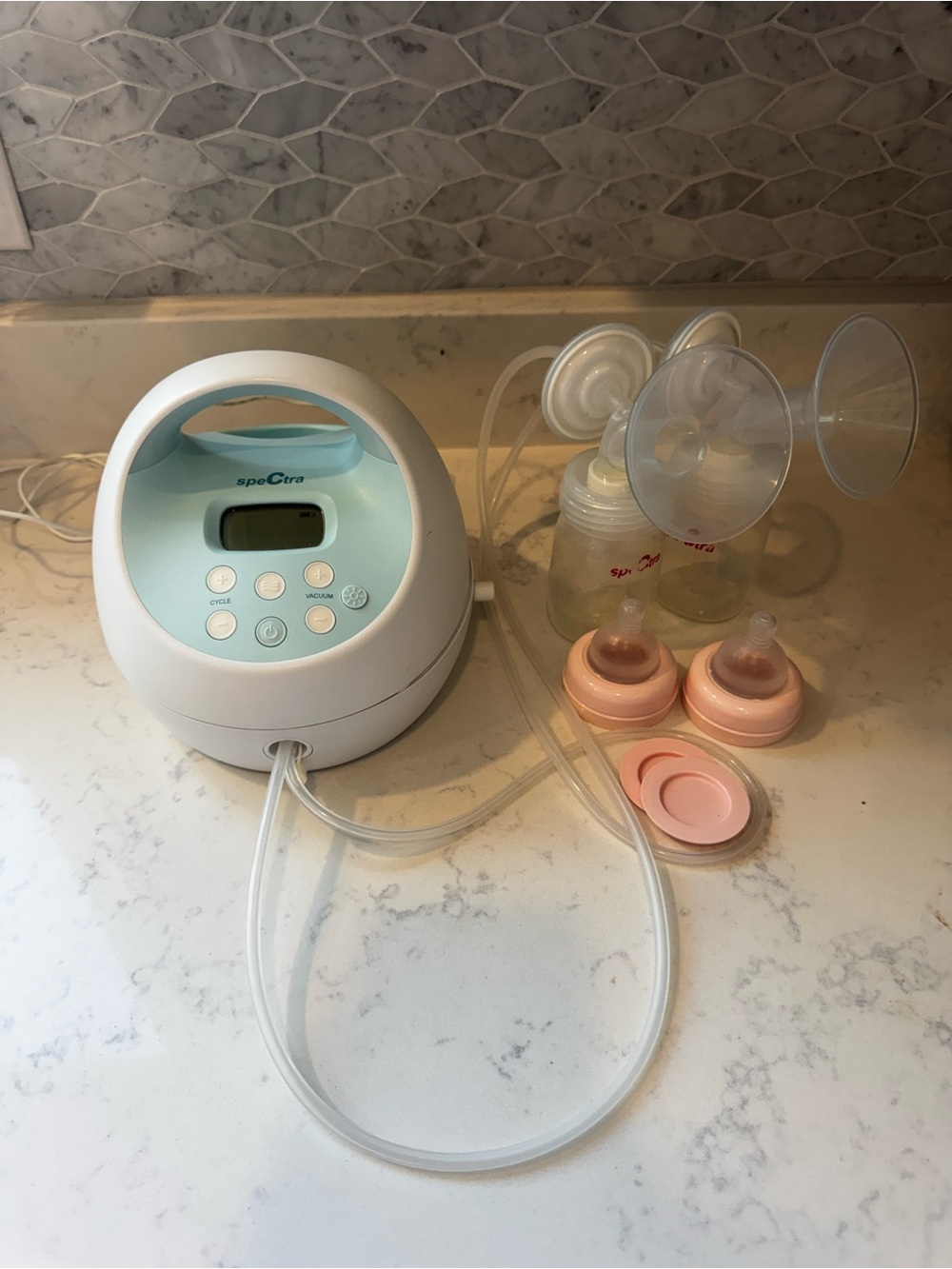Spectra Pump with Accessories